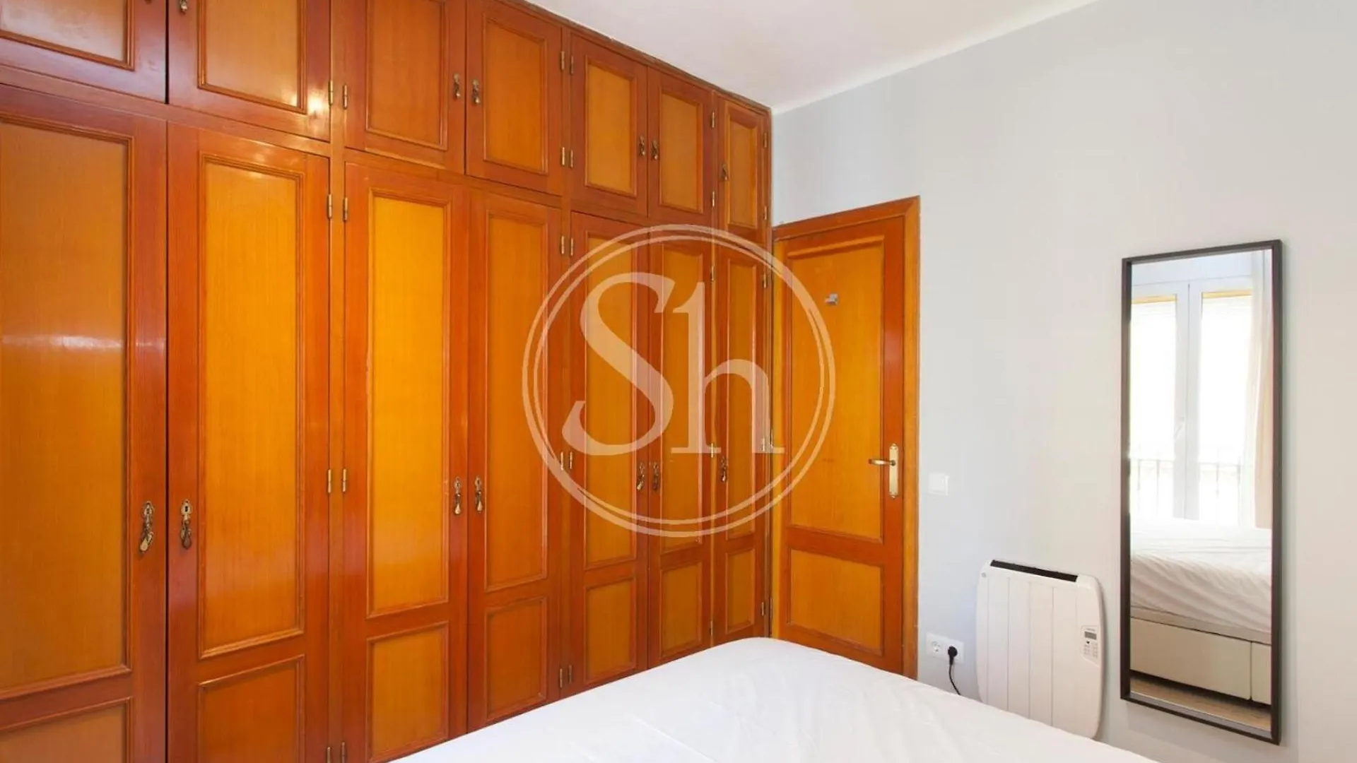 Bonito Apartamento Para 3 En Poble Sec バルセロナ 0*,  スペイン